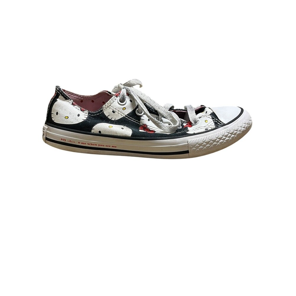 Converse Hello Kitty x Chuck Tailor All Star Low Girl's Size 2 Christmas School